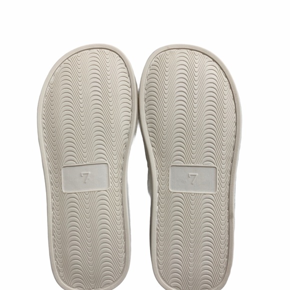 Bebe Faux Fur Slippers - Picture 3 of 4